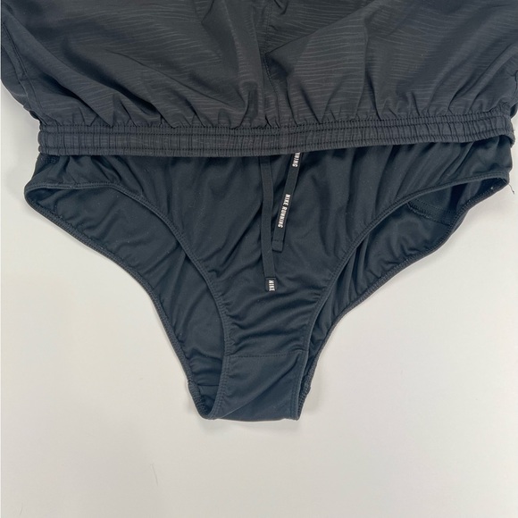 Nike Dri-Fit Running Shorts w/ Pocket and Inner Lining - black, M - Picture 6 of 13